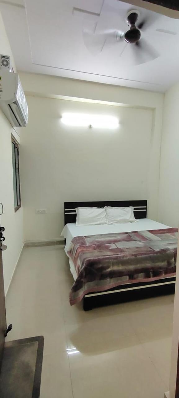Vrindāvan Shri Jee Dham Near Prem Mandir酒店 外观 照片