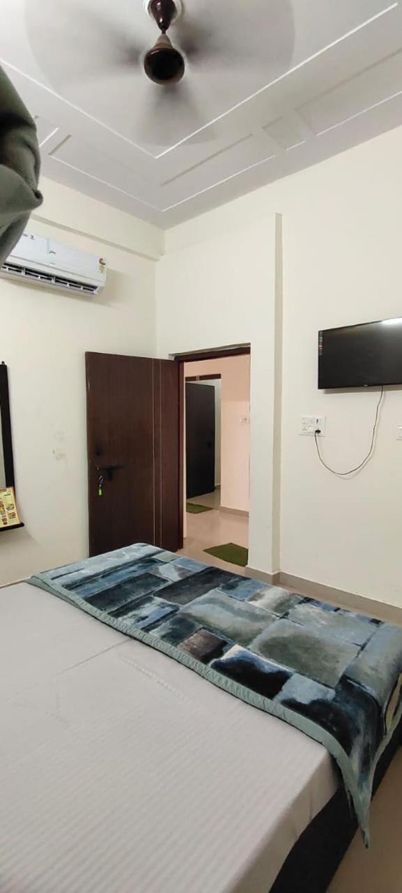 Vrindāvan Shri Jee Dham Near Prem Mandir酒店 外观 照片